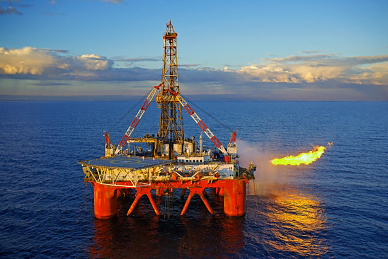 Cung cấp Xăng dầu và LPG chất lượng cho ngành công nghiệp.